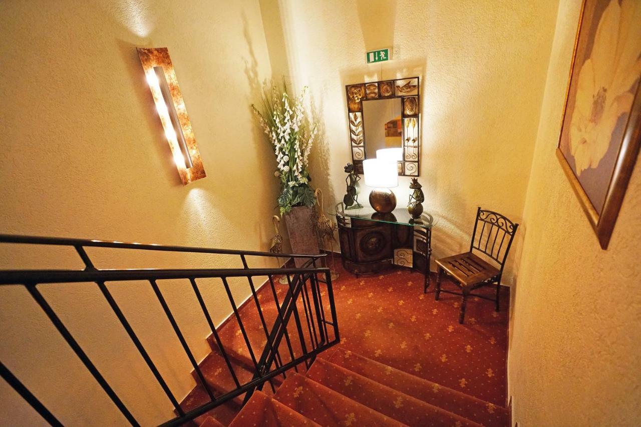 Hotel Und Restaurant Buehlhaus アイベンシュトック エクステリア 写真